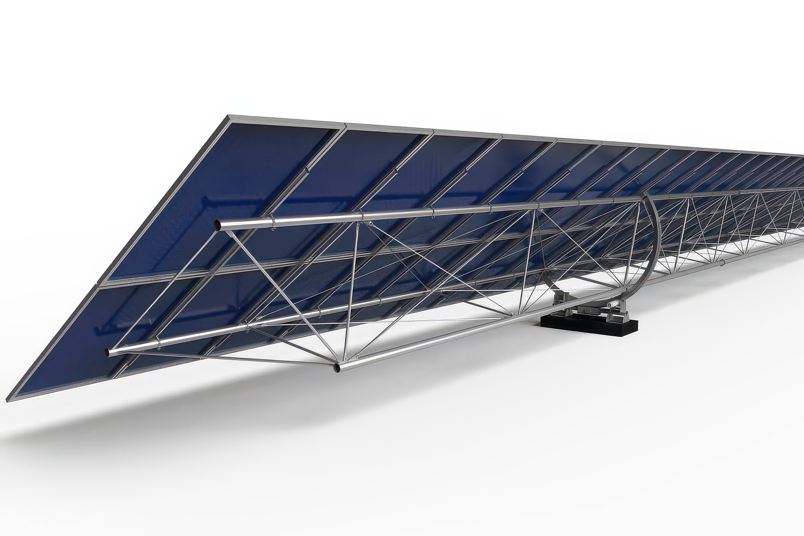 Inovativní systém solárního sledovače s jednou osou rotace od společnosti Nexans Solar Technologies.