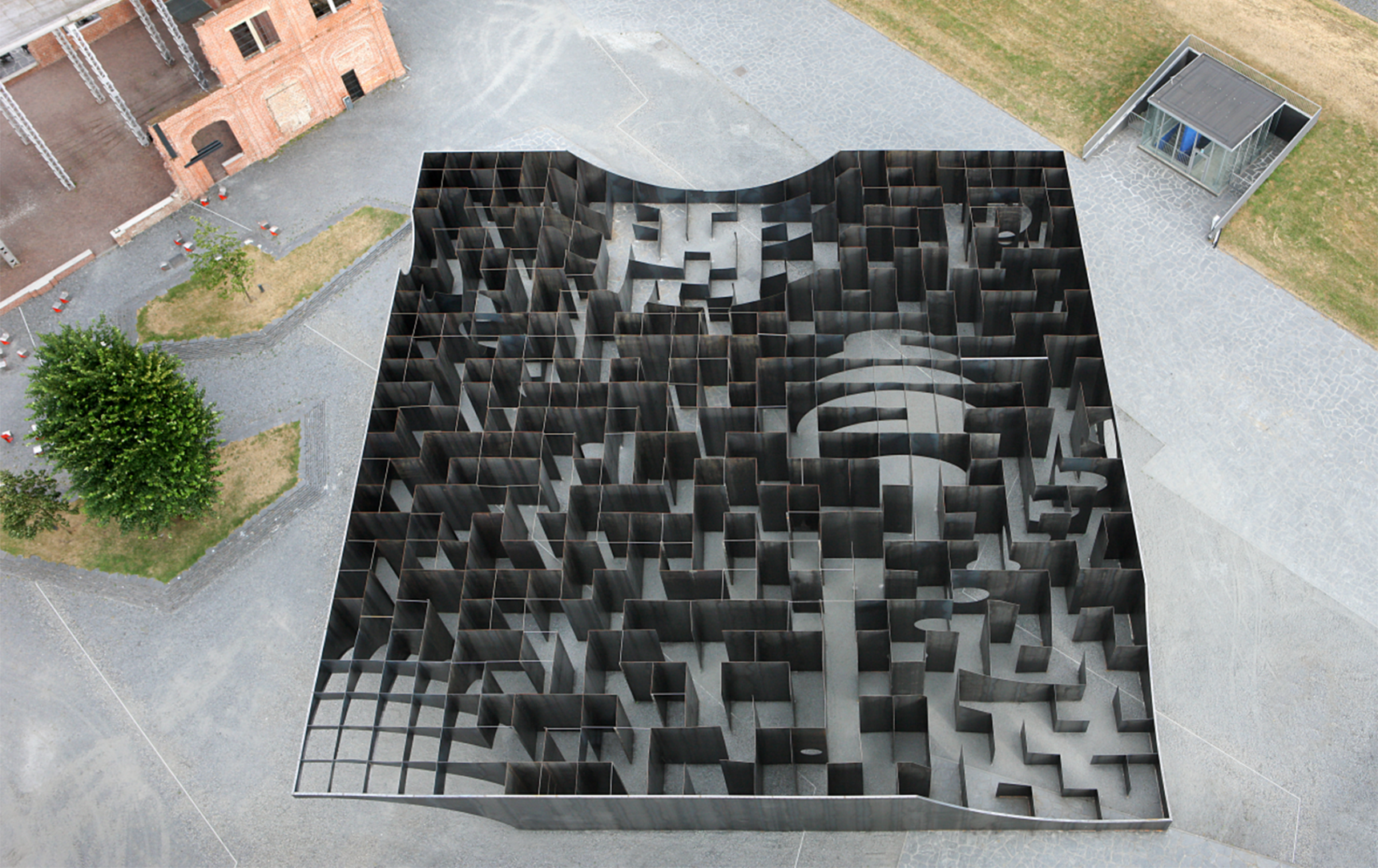 Bludiště v Genku, Belgie (© Filip Dujardin)