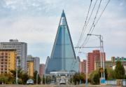 Hotel Ryugyong v Pchjongjangu by se měl stát chloubou Severní Koreje.