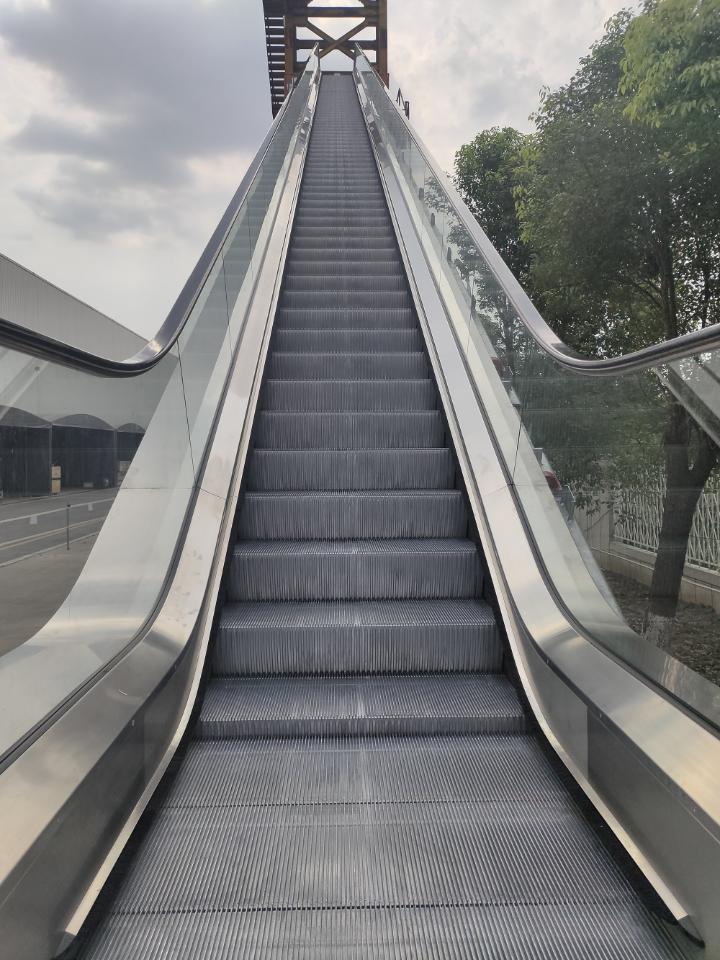 Fertige Rolltreppe (© Giant KONE Elevator Co., Ltd.)
