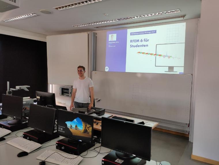 Daniel Dlubal an der Technischen Hochschule Deggendorf