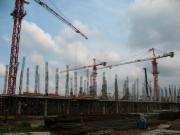 Baustelle mit Bewehrungen