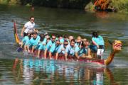 Drachenboot beim Wettkampf
