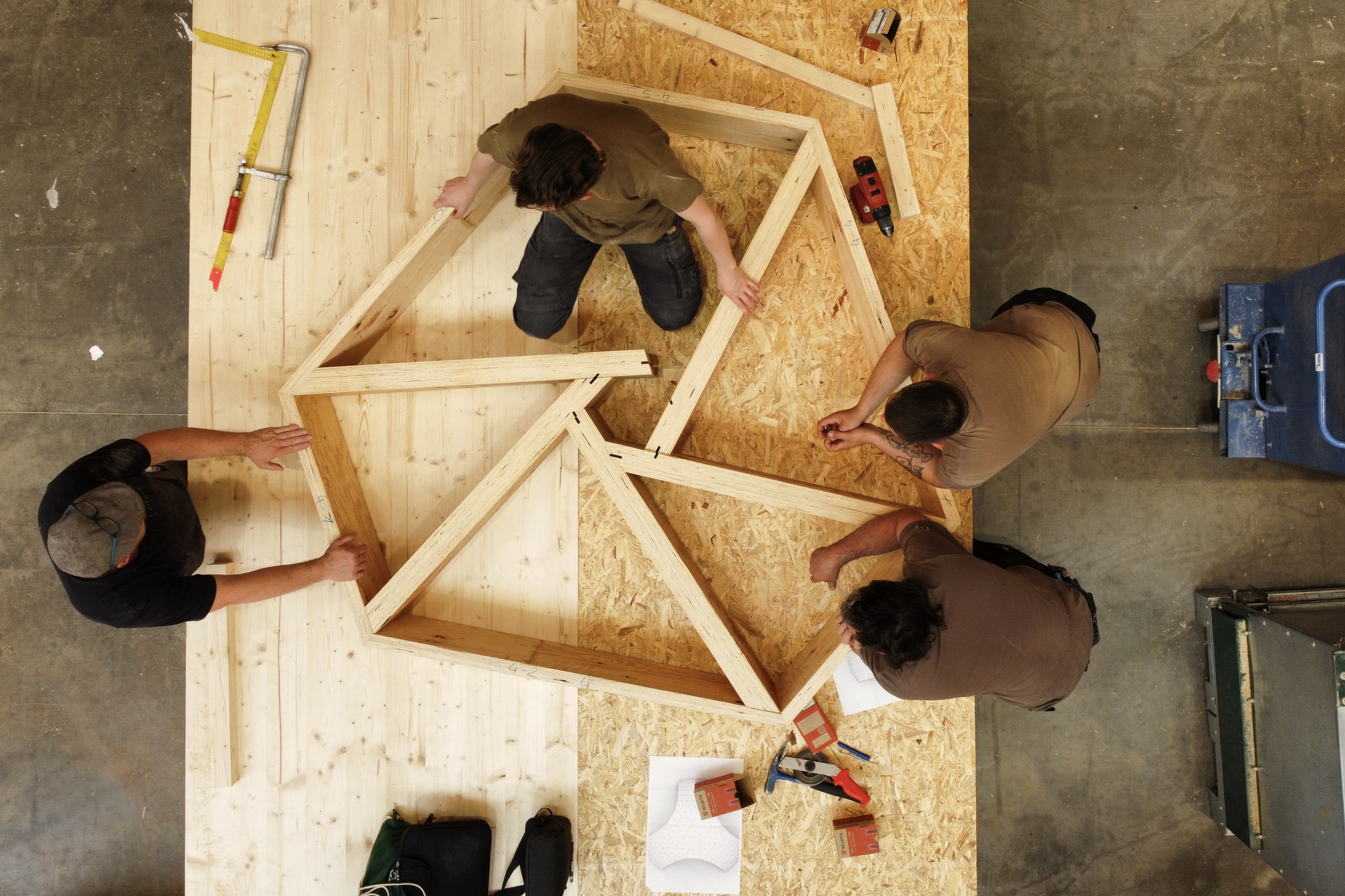 Vormontage eines Holzelements | © Digital Timber Construction DTC, TH Augsburg