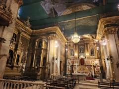 Innenraum der San Francisco-Kirche | Hauptaltar, Gewölbe und verfallene Struktur