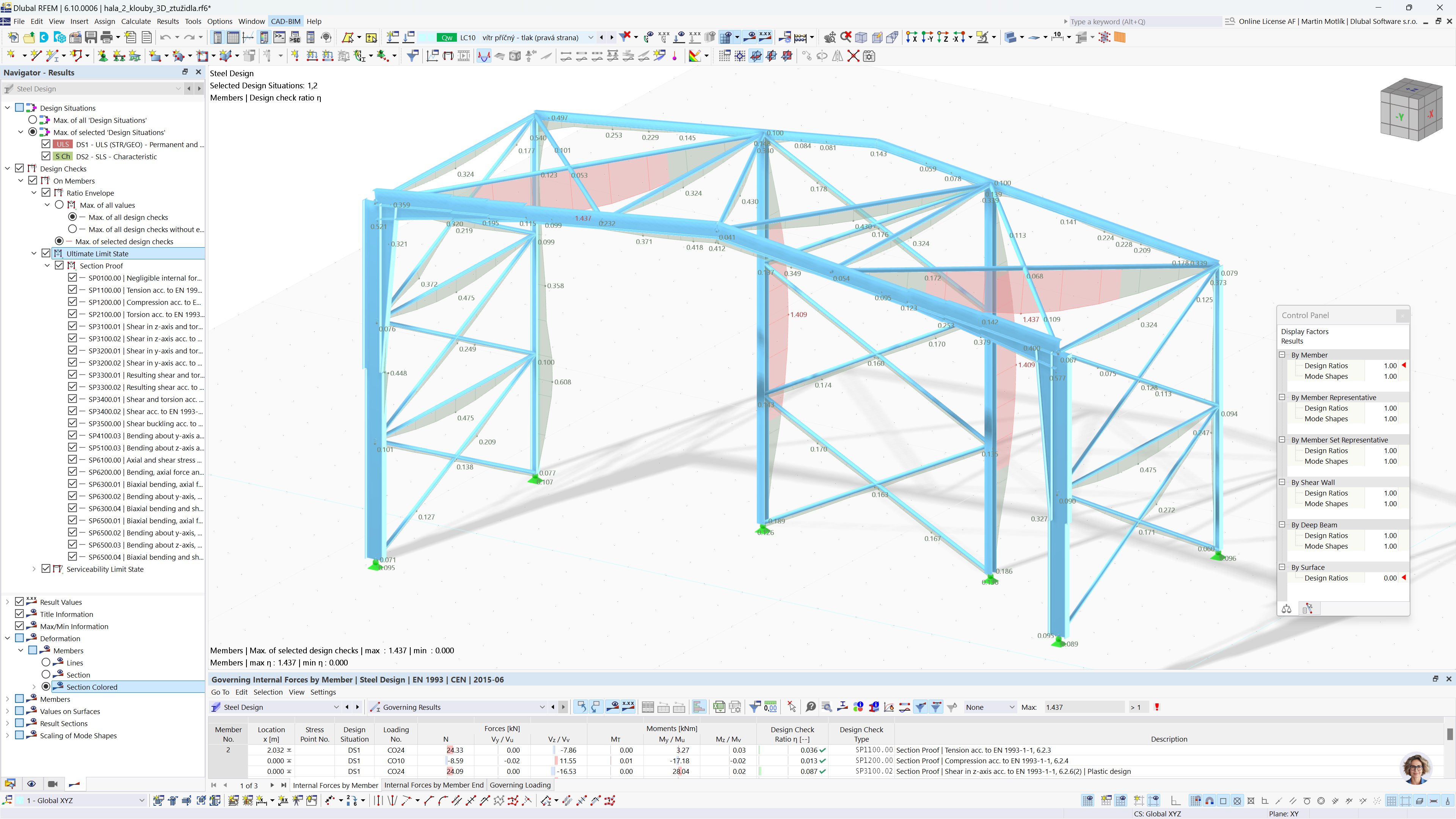 Modell von einem Teil der Stahlhalle mit Belastungsanalyse und Bemessungsteilen wie Dach, Wänden und Aussteifung in RFEM 6.