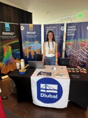 Dlubal-Messestand auf dem Mass Timber Group Summit in Denver mit RFEM 6, RWIND 3 und Lösungen für die statische Bemessung von Holztragwerken
