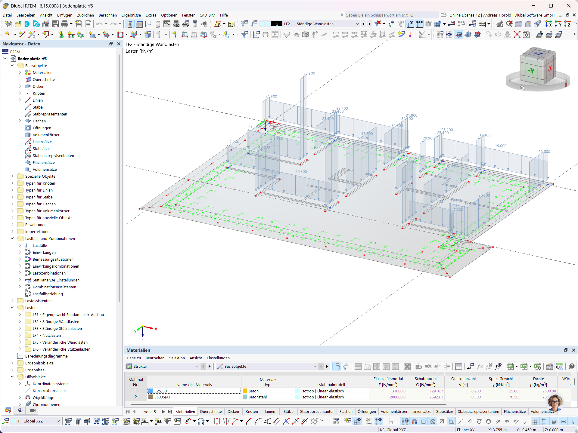 RFEM-Modell der Bodenplatte mit Hintergrundfolie und Wandlasten | © Aseman Engineering