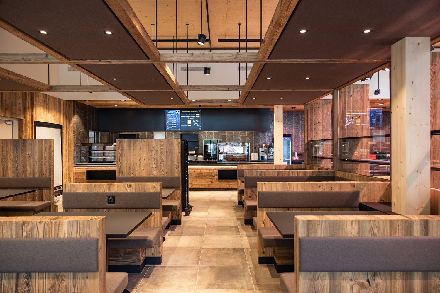 Sales and Catering Area (© ATP architekten ingenieure)