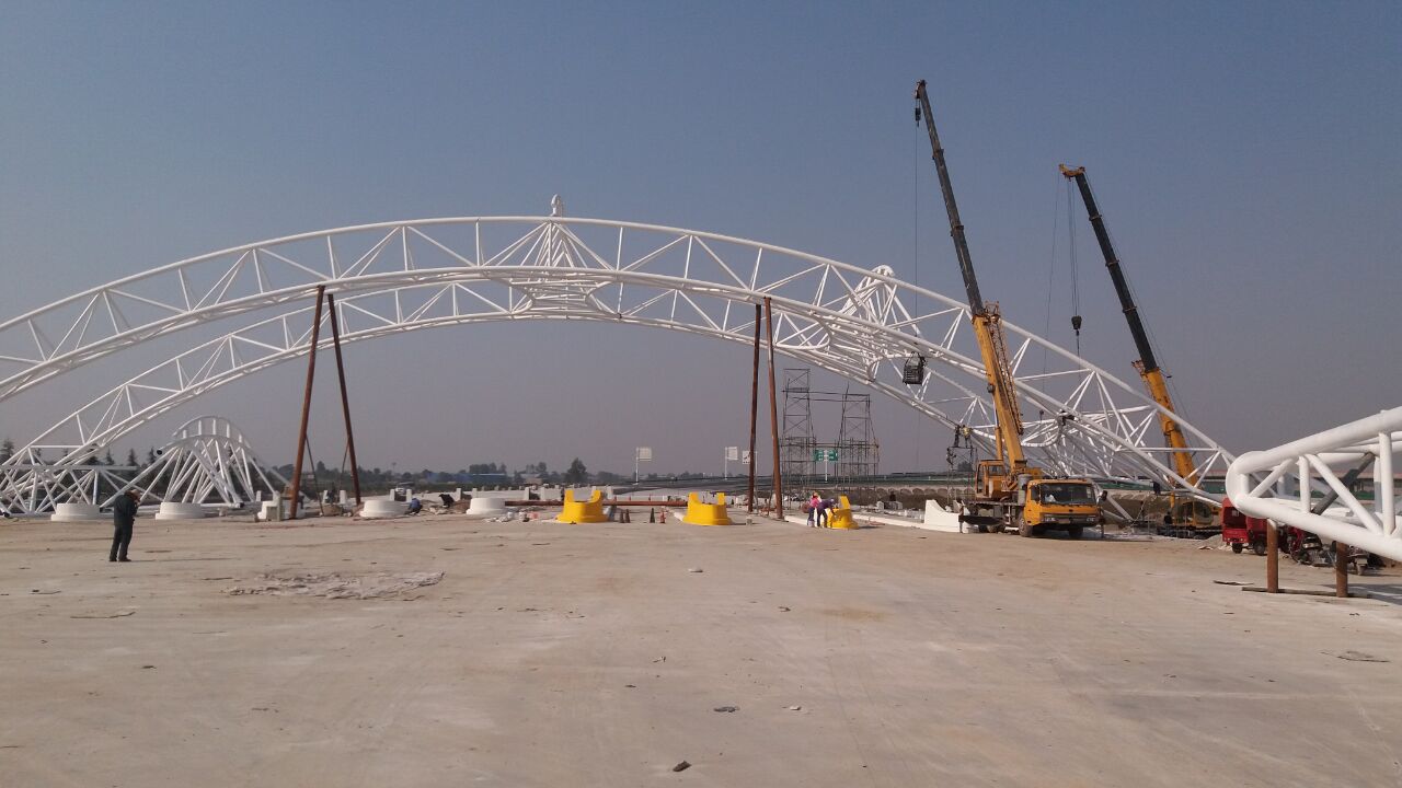 Toll Station Under Construction | © Mr. Yunchao Ding, Jiangsu Jingong Space Structure Co., Ltd.