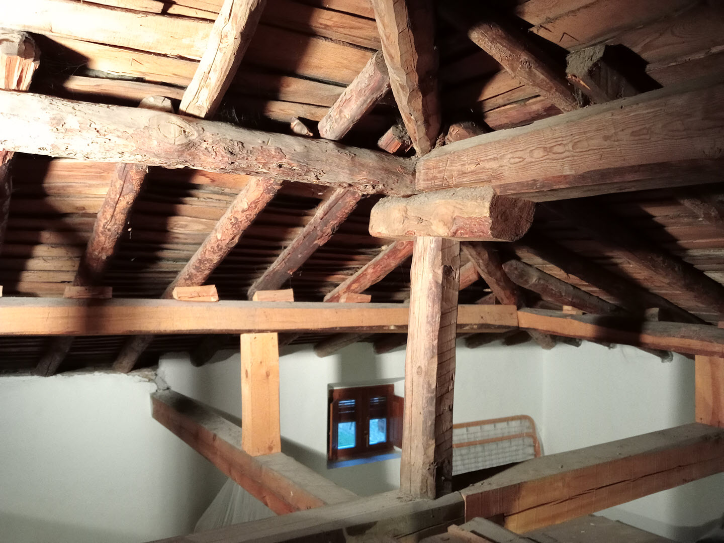 Structural Diagnosis and Design of Existing Timber Structure © Xavier Bueno Llasat