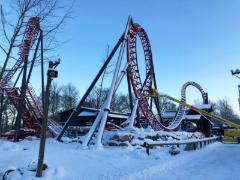 Montaña rusa Big Dipper Coaster "Dynamite" durante el montaje (© Weiß Beratende Ingenieure)