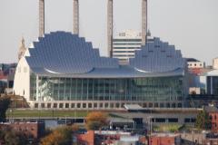 Vue globale du centre Kauffman pour les arts de la scène (© www.novumstructures.com)