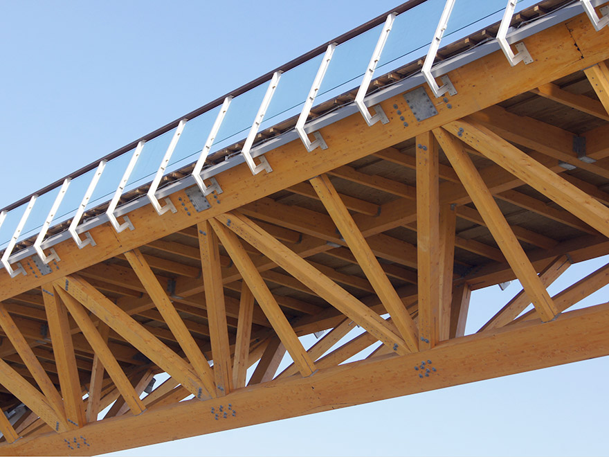Détails de la passerelle en bois (© Fast + Epp GmbH)