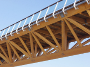 Détails de la passerelle en bois (© Fast + Epp GmbH)