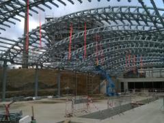 Structure de toiture de la halle de bureaux, Prague - Montage