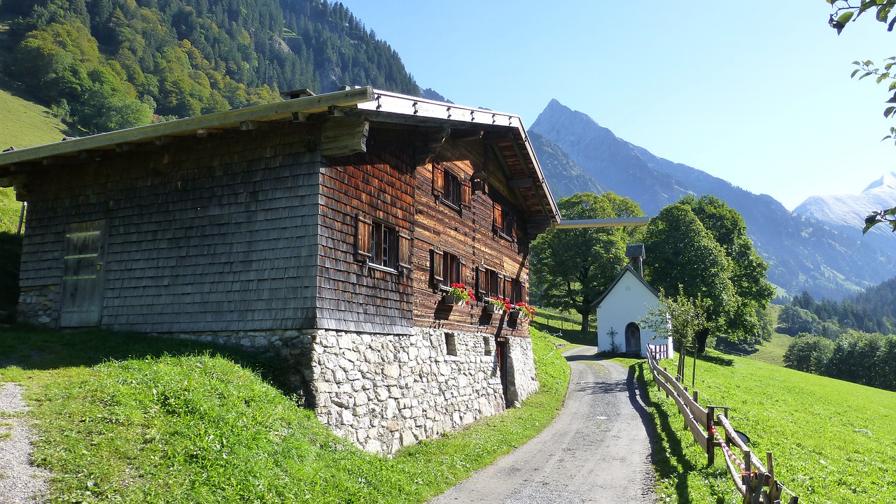 BLOG 000077 |    De l'Allgäu aux États-Unis et retour. Sebastian vit dans l'Allgäu, en Allemagne, et est menuisier de formation. Dès son plus jeune âge, le bois est le matériau de construction de ses
