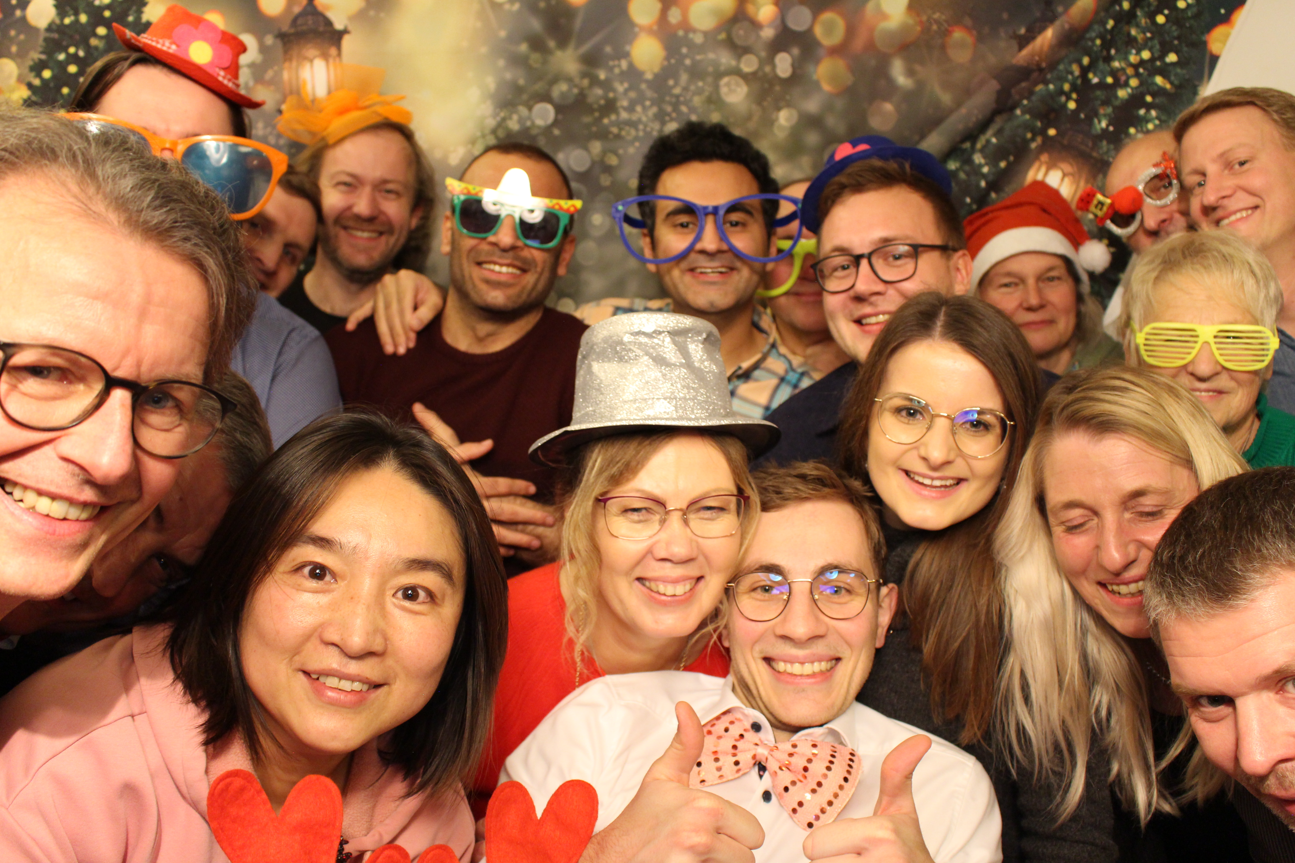 Comme l'année dernière, la boîte de dialogue était l'attraction majeure de la fête de Noël.