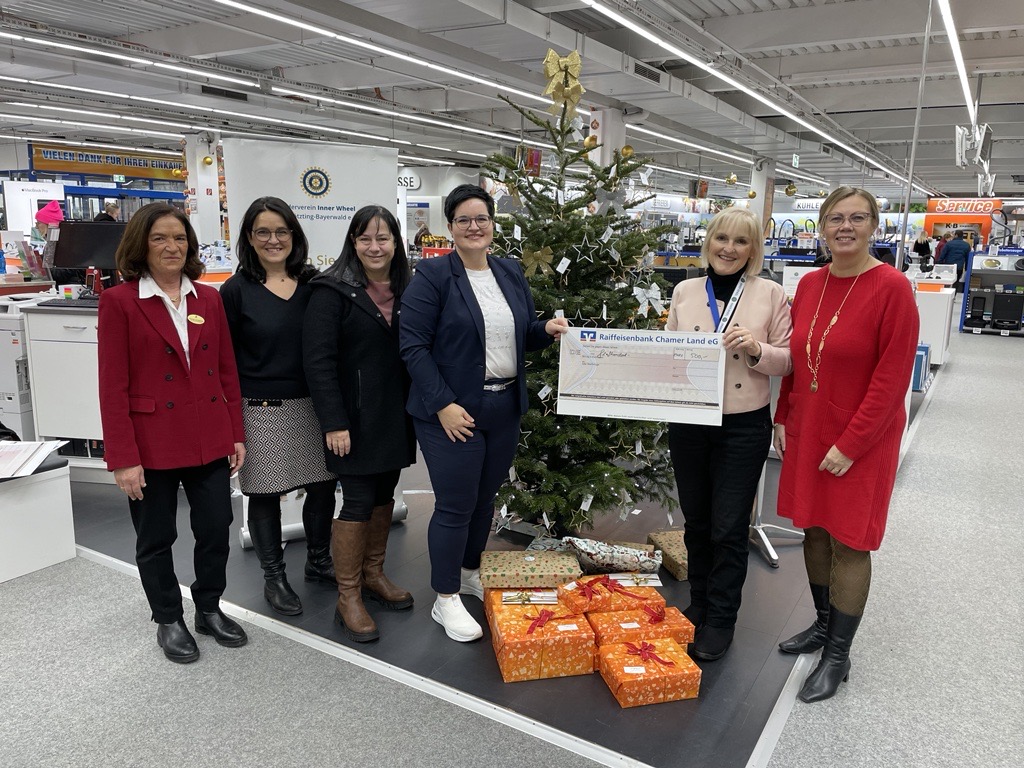 La distribution du don de l'arbre à souhaits était un projet proche de notre cœur.
