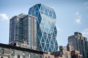 La Hearst Tower est le premier immeuble basse consommation de New York et un symbole de l'architecture de pointe.
