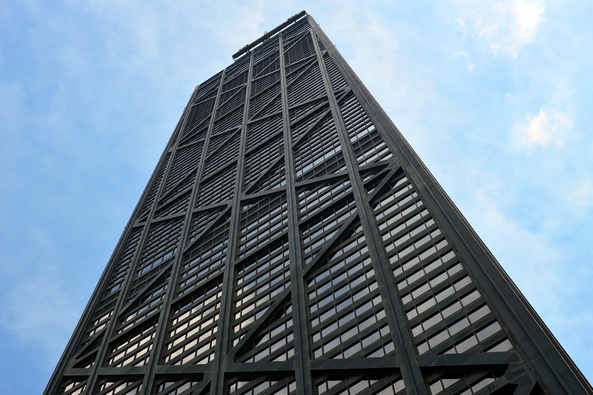 Acier et verre : Le JOH TIN de Chicago est considéré comme l’un des premiers bâtiments à avoir été construits dans le domaine de l’architecture high-tech.
