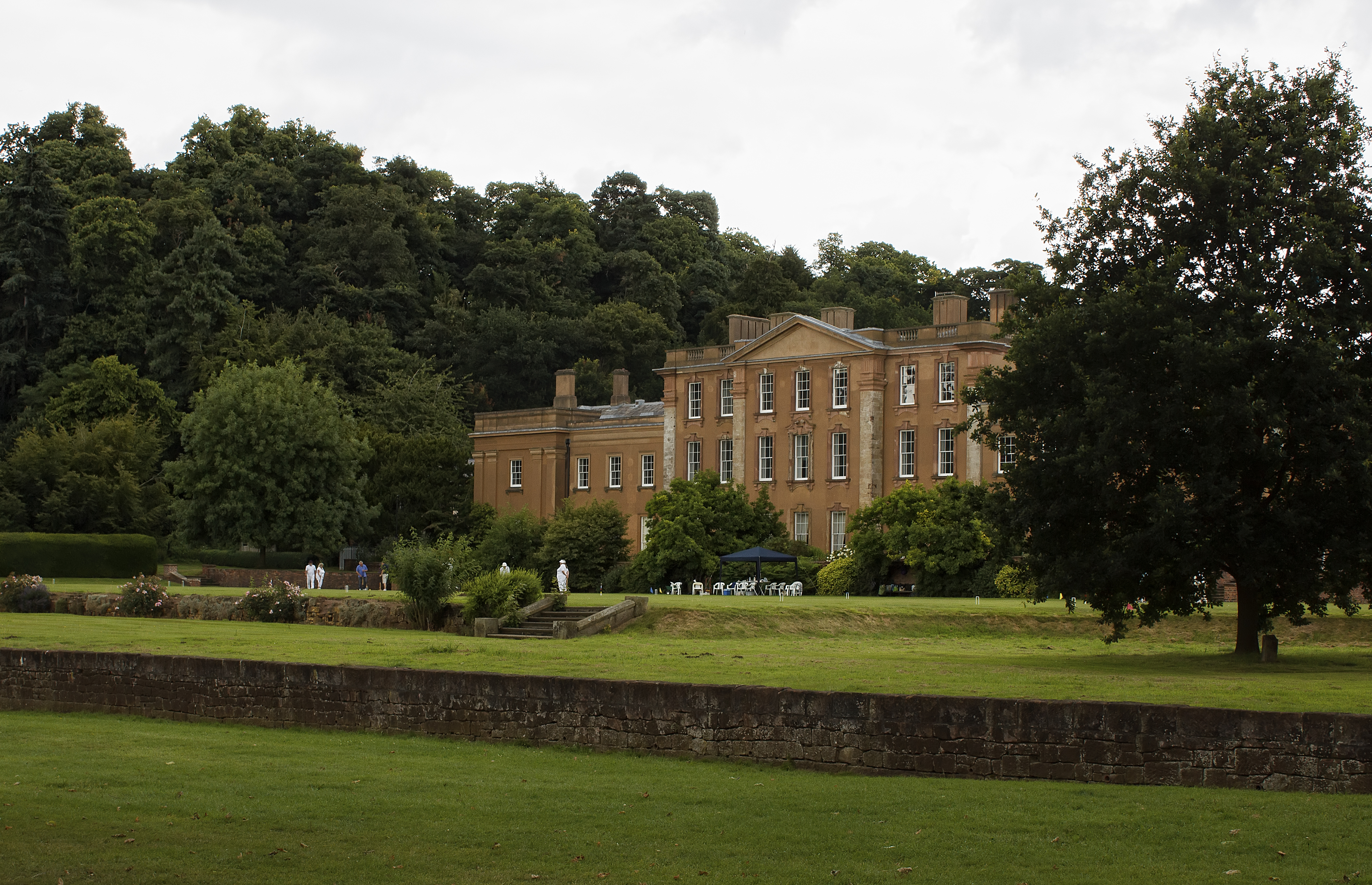 Himley Hall, au cœur de l’Angleterre, est un bâtiment impressionnant.