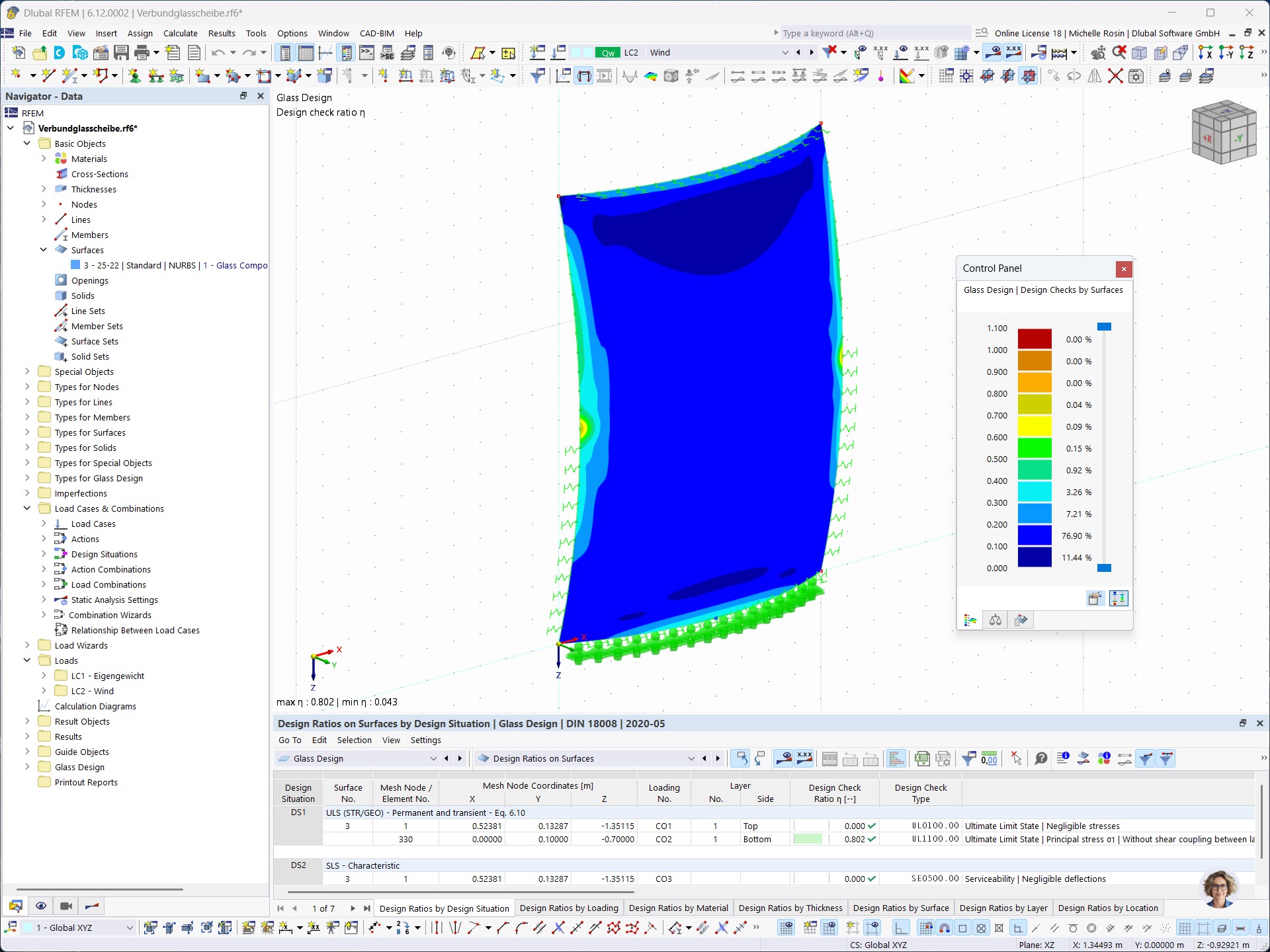 Visualisation d’une surface NURBS axée sur la vérification du verre dans RFEM