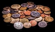 Collection de pièces de Mark et de Pfennig de l’ancienne République démocratique allemande avec différentes valeurs nominales et conceptions.