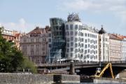 Chef-d'œuvre architectural La Maison dansante de Frank Gehry à Prague