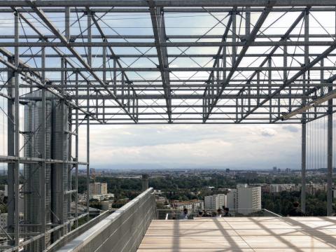 La plateforme d’observation Somnium sur le campus JKU à Linz, conçue par Bollinger and Grohmann ZT GmbH.