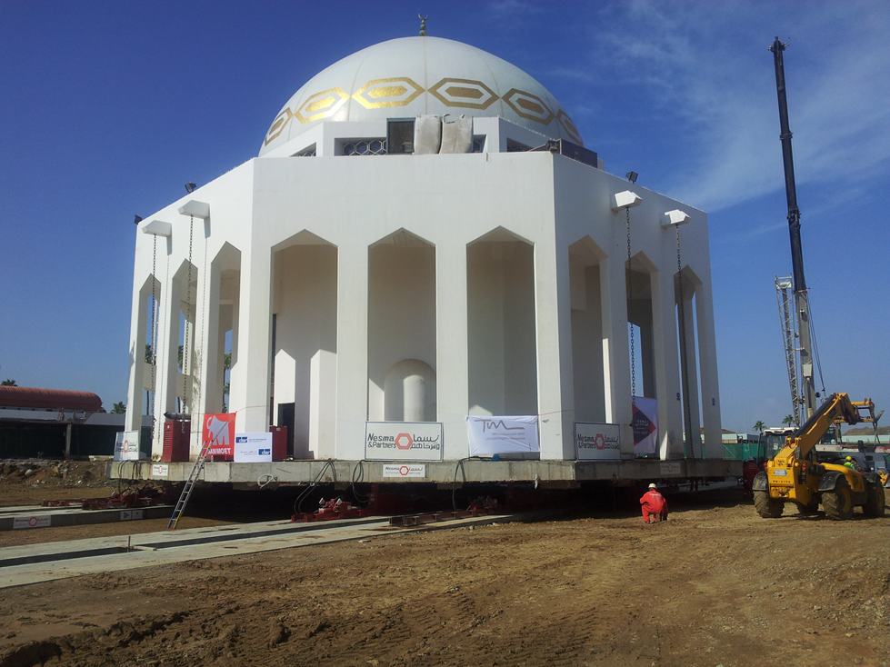 Moschee während der Transportphase (© Techniek en Methode)