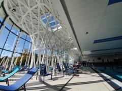 Piscina coperta e all'aperto AQUAtherm a Straubing | © Baumruck + Oswald