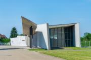 La prima struttura completa di Zaha Hadid e una pietra miliare per il decostruttivismo: la caserma dei pompieri nel Vitra Campus.