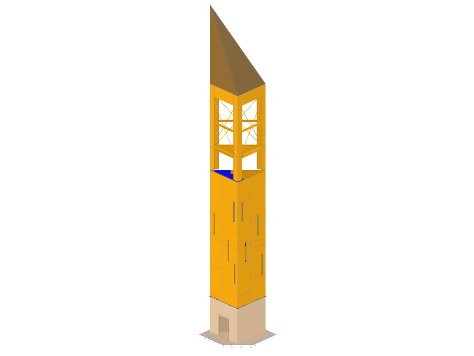Campanile moderno in legno in uno spazio aperto immerso in un ambiente rurale.