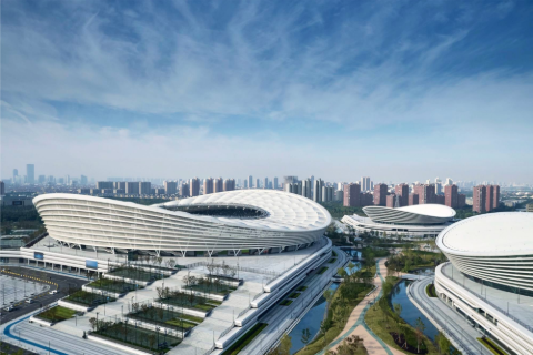 Il Suzhou Olympic Sports Centre presenta la più grande struttura a rete di cavi a strato singolo dell'Asia orientale con copertura in membrana.