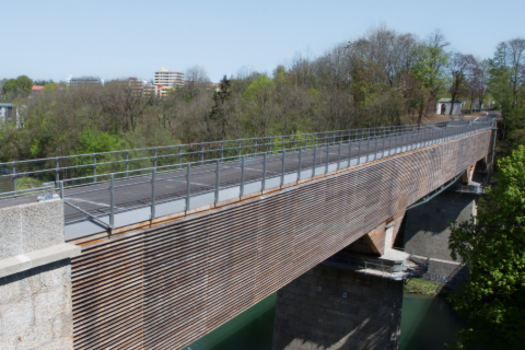 Progetto di restauro del Ponte del Re Luigi a Kempten, incentrato sulla conservazione del patrimonio culturale e sulla sostenibilità.