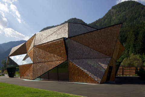 Laboratorio di intaglio del legno a Val Gardena