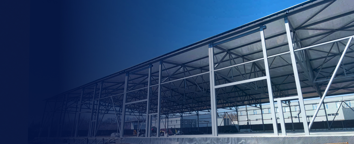 Progettazione di un centro logistico in Ucraina con una campata netta di 39 metri su condizioni del terreno impegnative.