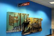 L'omaggio a Fazlur Rahman Khan nel Willis Tower mostra rispetto per il suo importante lavoro nell'architettura.