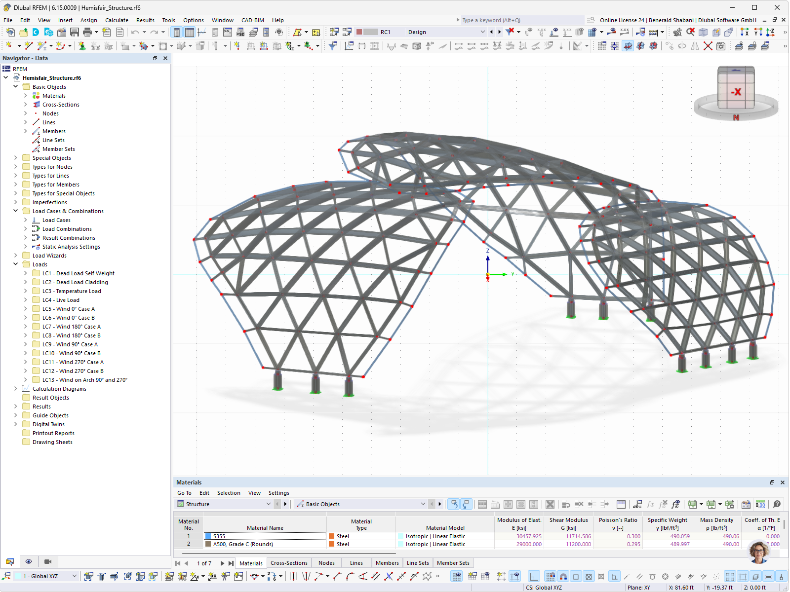 Modello RFEM 3D della copertura in acciaio "The Monarch San Antonio" in Texas con struttura reticolare spaziale e struttura ad arco.