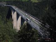 Most europejski łączy Europę północną i południową.