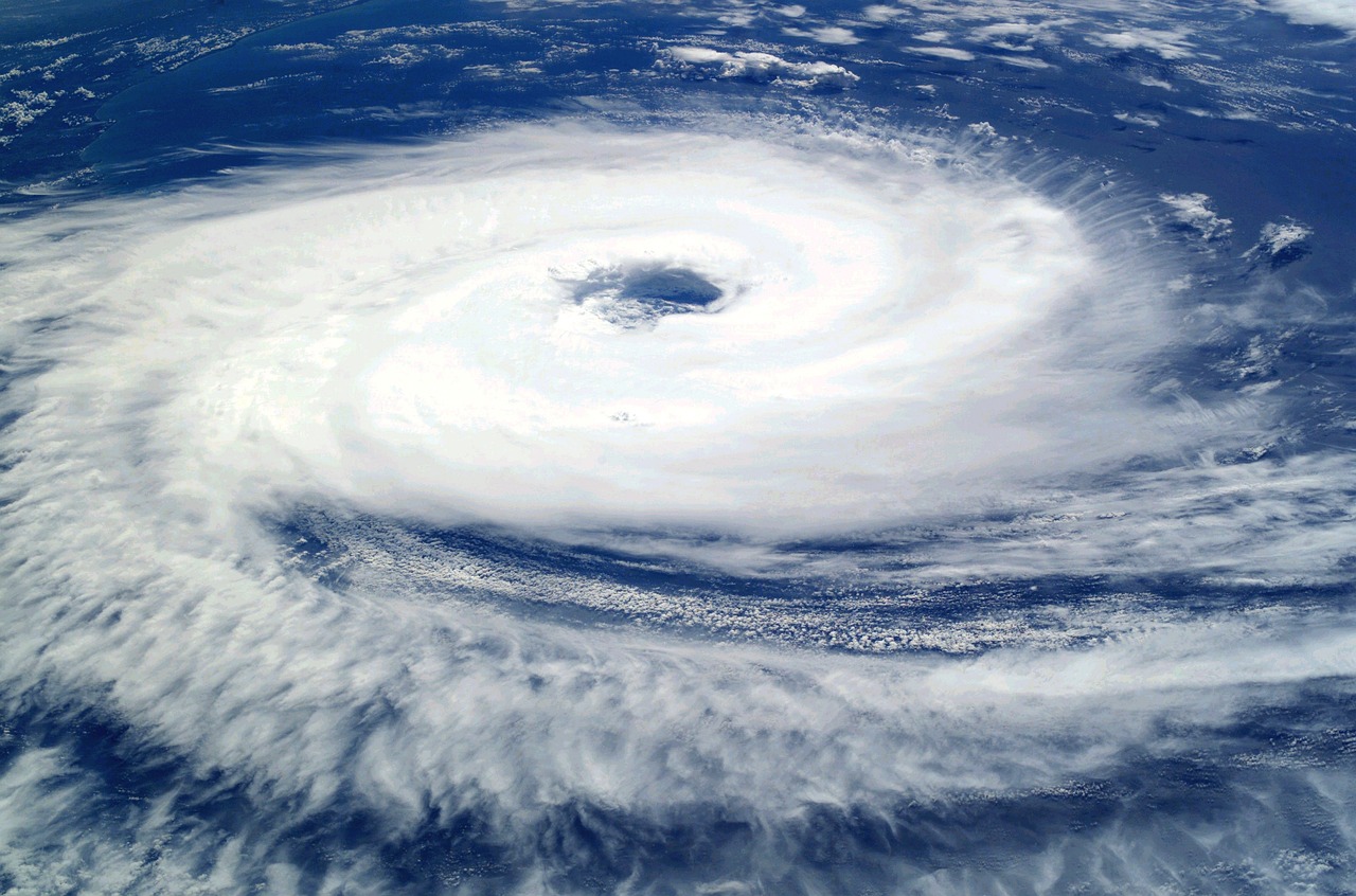 Ciclone tropical com estatuto de tornado