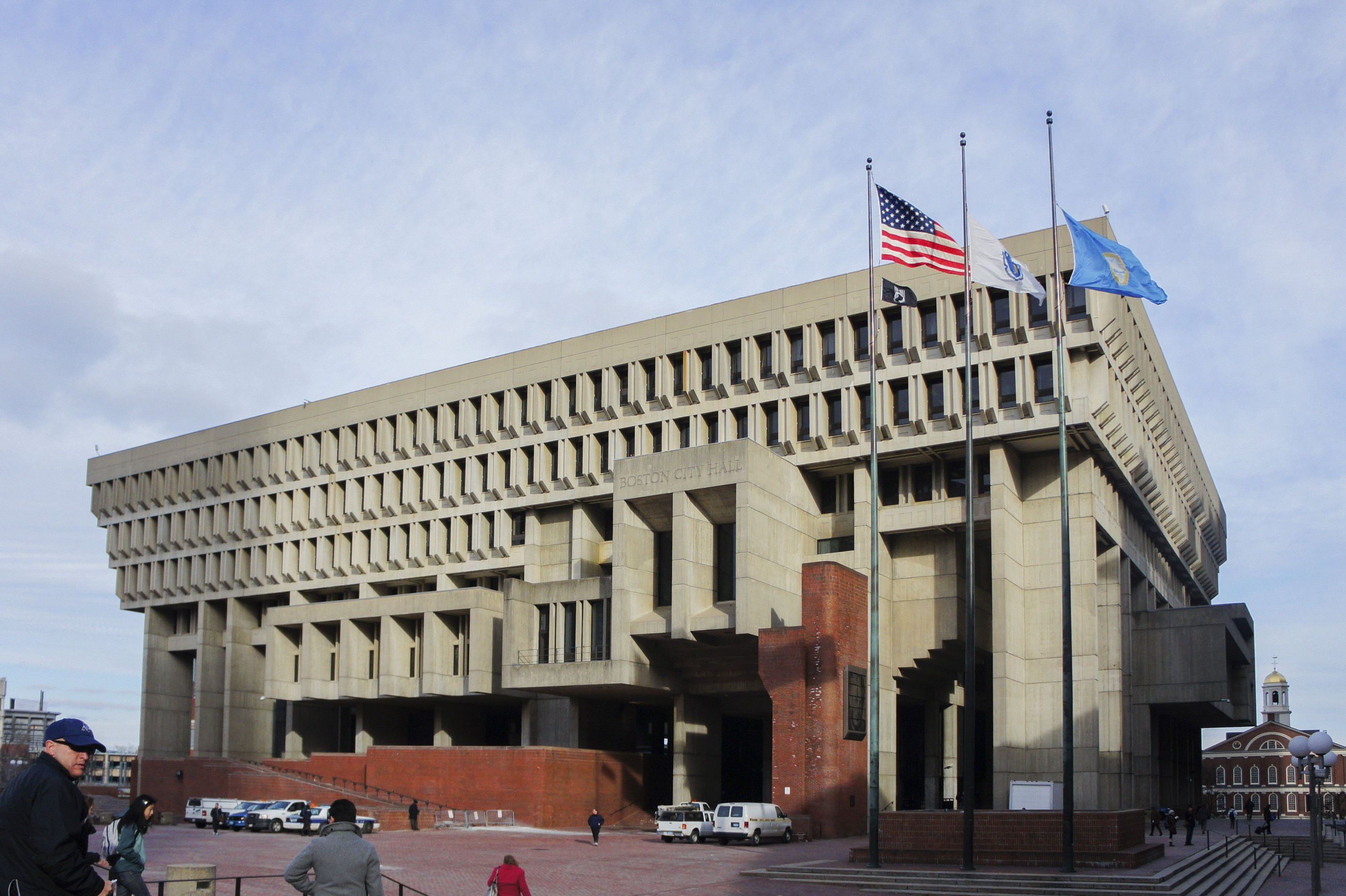 A câmara da cidade de Boston é um impressionante exemplo de uma construção monumentouide realista.