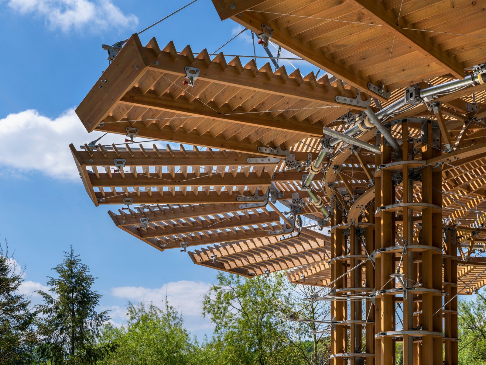 Pavilhão cinético no Castelo de Radíč, República Checa | @ Fotografia: Aleš Jungman