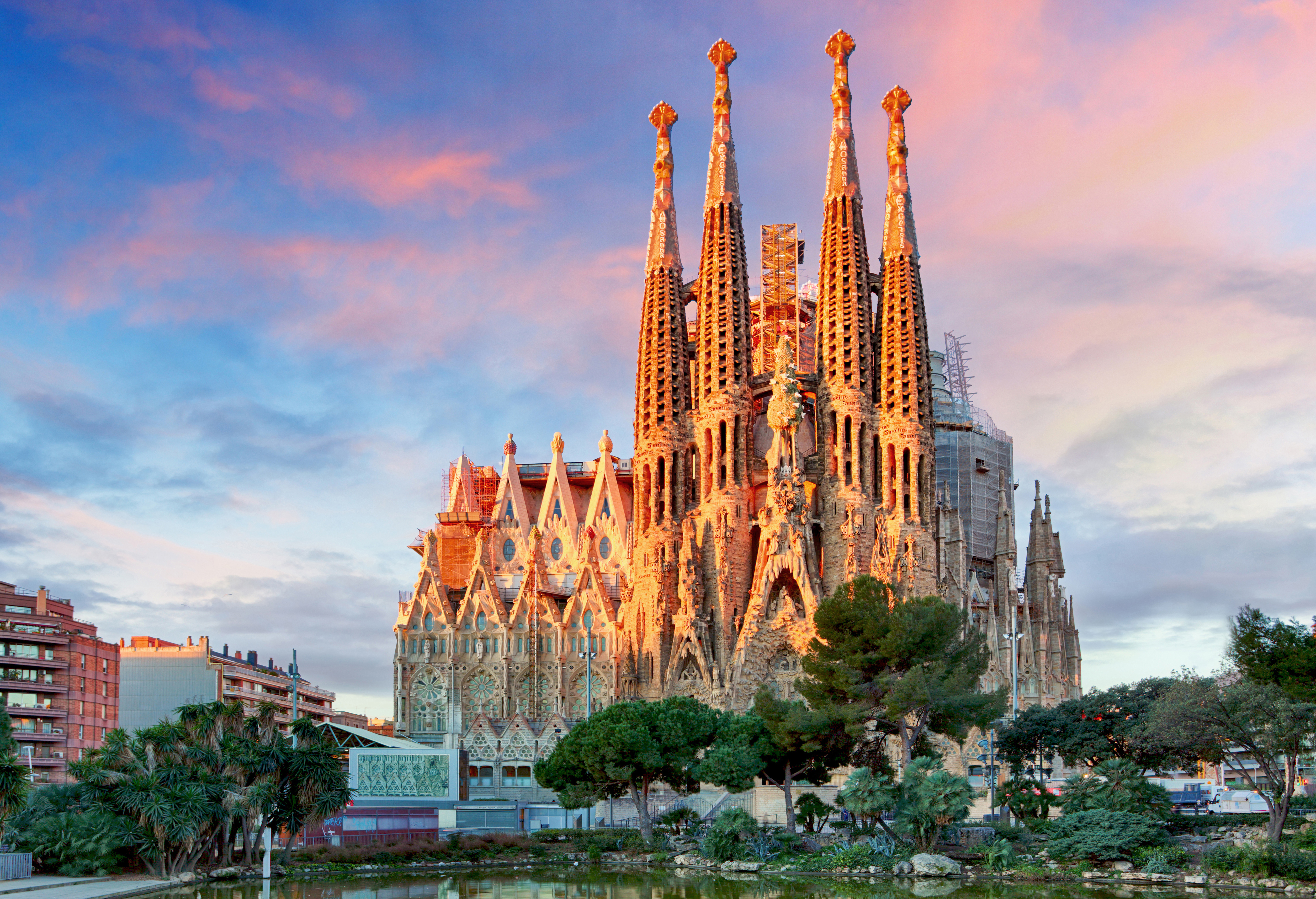 Sagrada Família em Barcelona, obra icónica de Antoni Gaudí. Fotografia: TTstudio/Shutterstock.com