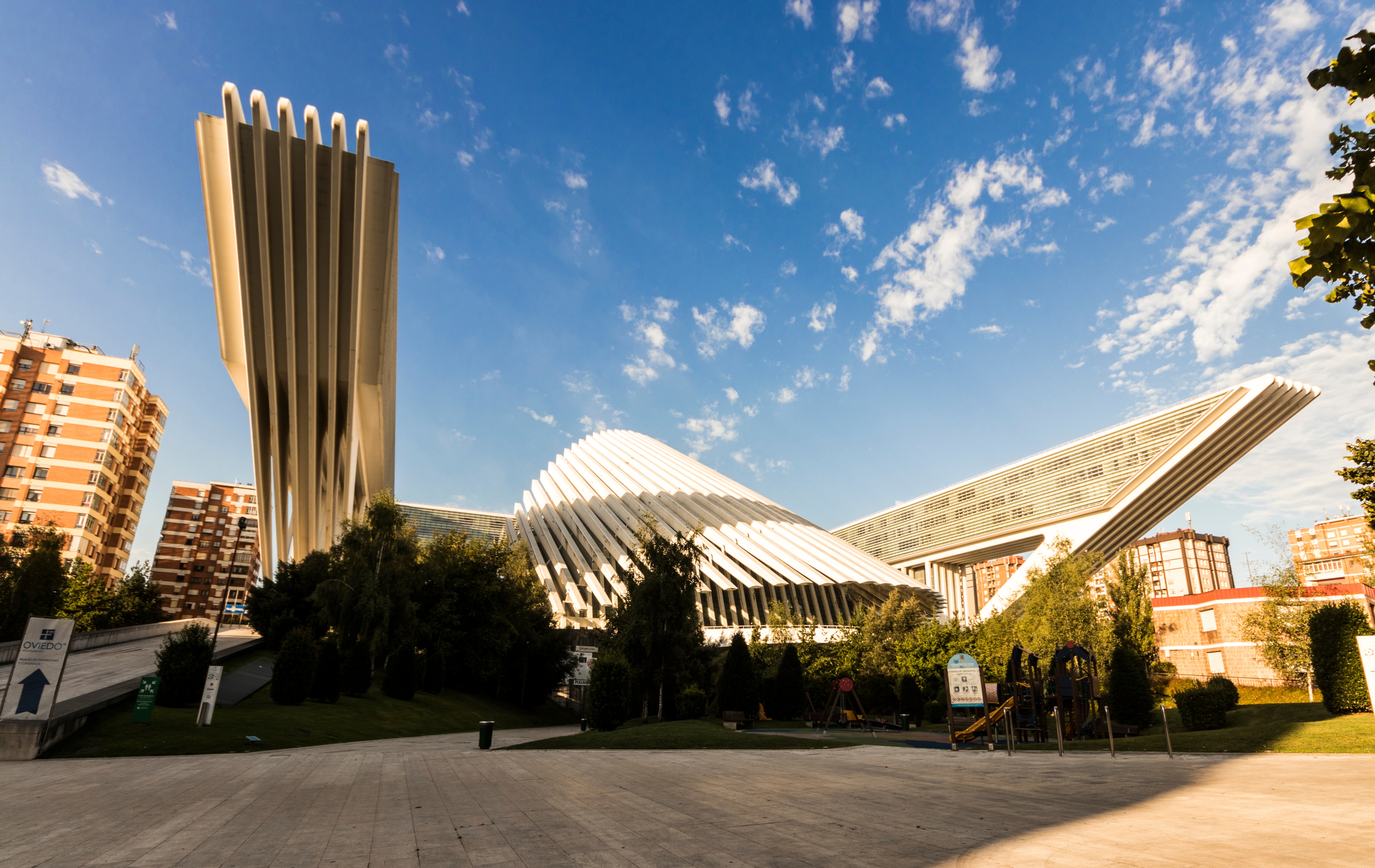 Palácio de Congressos de Oviedo – uma joia arquitetónica moderna em Espanha