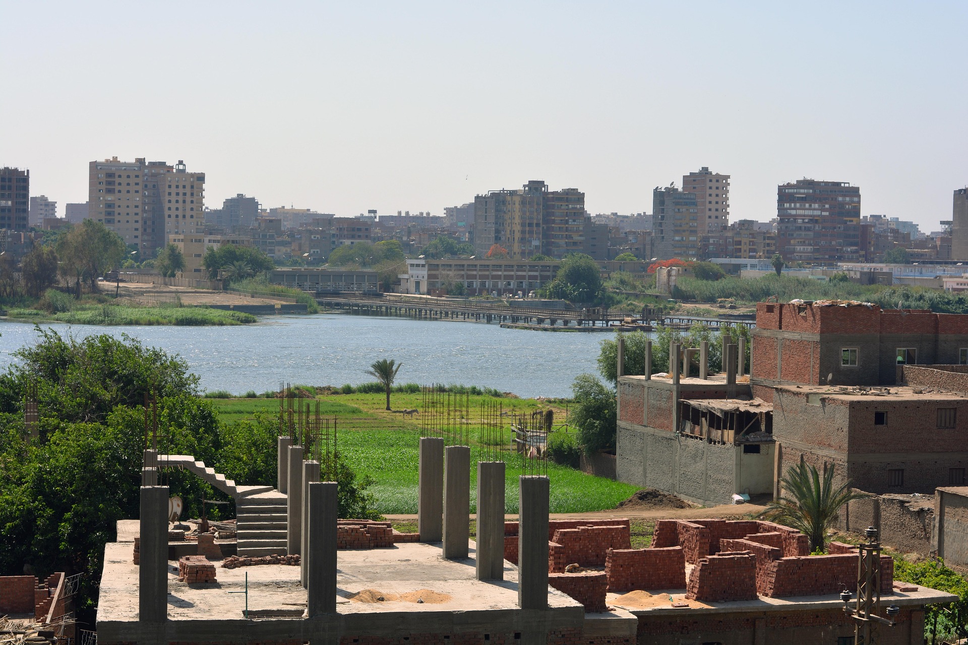 Vista da capital Cairo considerando os desenvolvimentos urbanos na região do Novo Delta do Egito