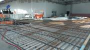 Construção da ampliação das salas de cinema do centro comercial Westfield Černý Most, em Praga.