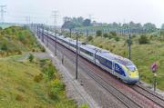 Comboio Eurostar atravessa o Eurotúnel a caminho de Londres para Paris
