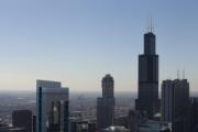 A imagem mostra a Willis Tower, conhecido pelo seu projeto estrutural de Fazlur Rahman Khan.